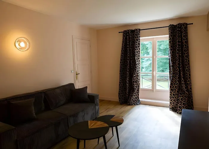 Superbe - La Maison Des Pilotes - 200 M Circuit Des 24h Du Mans - 15 Pers Villa Mulsanne