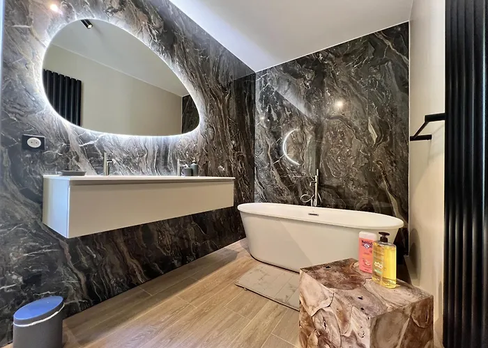 Villa Superbe - La Maison Des Pilotes - 200 M Circuit Des 24h Du Mans - 15 Pers Mulsanne