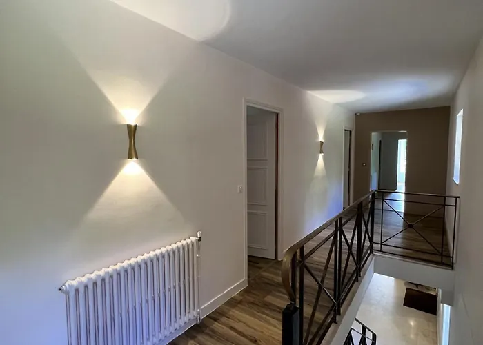 Superbe - La Maison Des Pilotes - 200 M Circuit Des 24h Du Mans - 15 Pers Villa Mulsanne