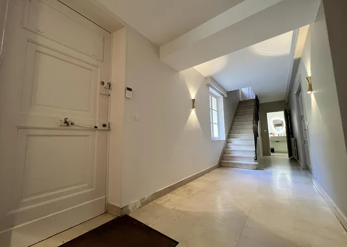 Superbe - La Maison Des Pilotes - 200 M Circuit Des 24h Du Mans - 15 Pers